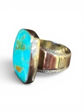 Jay King Sterling Ring with Bright Turquoise and Gold Speckles. Carved Detail.